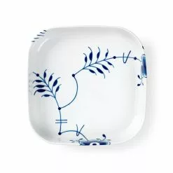 Royal Copenhagen Blå Mega Musselmald Tekanna 75 Cl 8 Royal Copenhagen Blå Mega Musselmald Tekanna 75 Cl -Köksknivar Försäljning 1065429 royalcopenhagenemea 04 blue fluted mega square ovenware 25cm