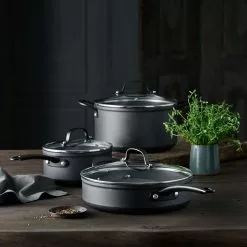 Framsida -Köksknivar Försäljning 1600px colourbox34269082 1 1 1 1