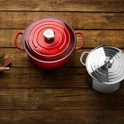 Le Creuset Kruka Med Lock 2,8 L Stål. 10 Le Creuset Kruka Med Lock 2,8 L Stål. -Köksknivar Försäljning 2580scr 2