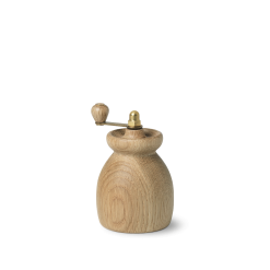 Kay Bojesen Menageri Pepperkvern Eik. 5 Kay Bojesen Menageri Pepperkvern Eik. -Köksknivar Försäljning pepperkvern h9 5 eik menageri 1500x1500 3