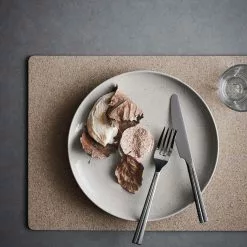 Rosendahl Corki Dekkebrikker 43x30 Cm Flervalg -Köksknivar Försäljning ros 607554 corki place mat w plate
