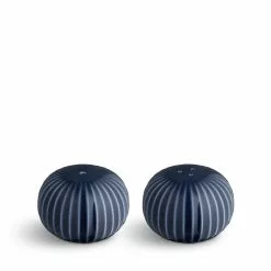 Kähler Hammershøi Salt- Och Pepparset Indigoporslin -Köksknivar Försäljning thumb 3983025 2000x2000